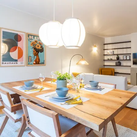 2 Bedroom With Garage 2 Minutes From The * Matosinhos (Porto)