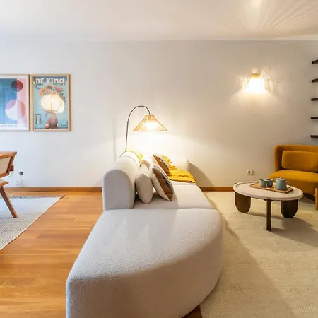 2 Bedroom With Garage 2 Minutes From The