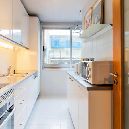 2 Bedroom With Garage 2 Minutes From The Matosinhos (Porto)